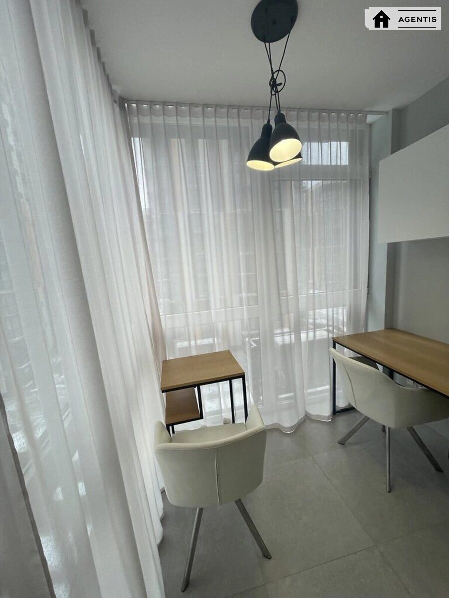 Apartment for rent. 1 room, 40 m², 5th floor/9 floors. 55, Predslavynska 55, Kyiv. 