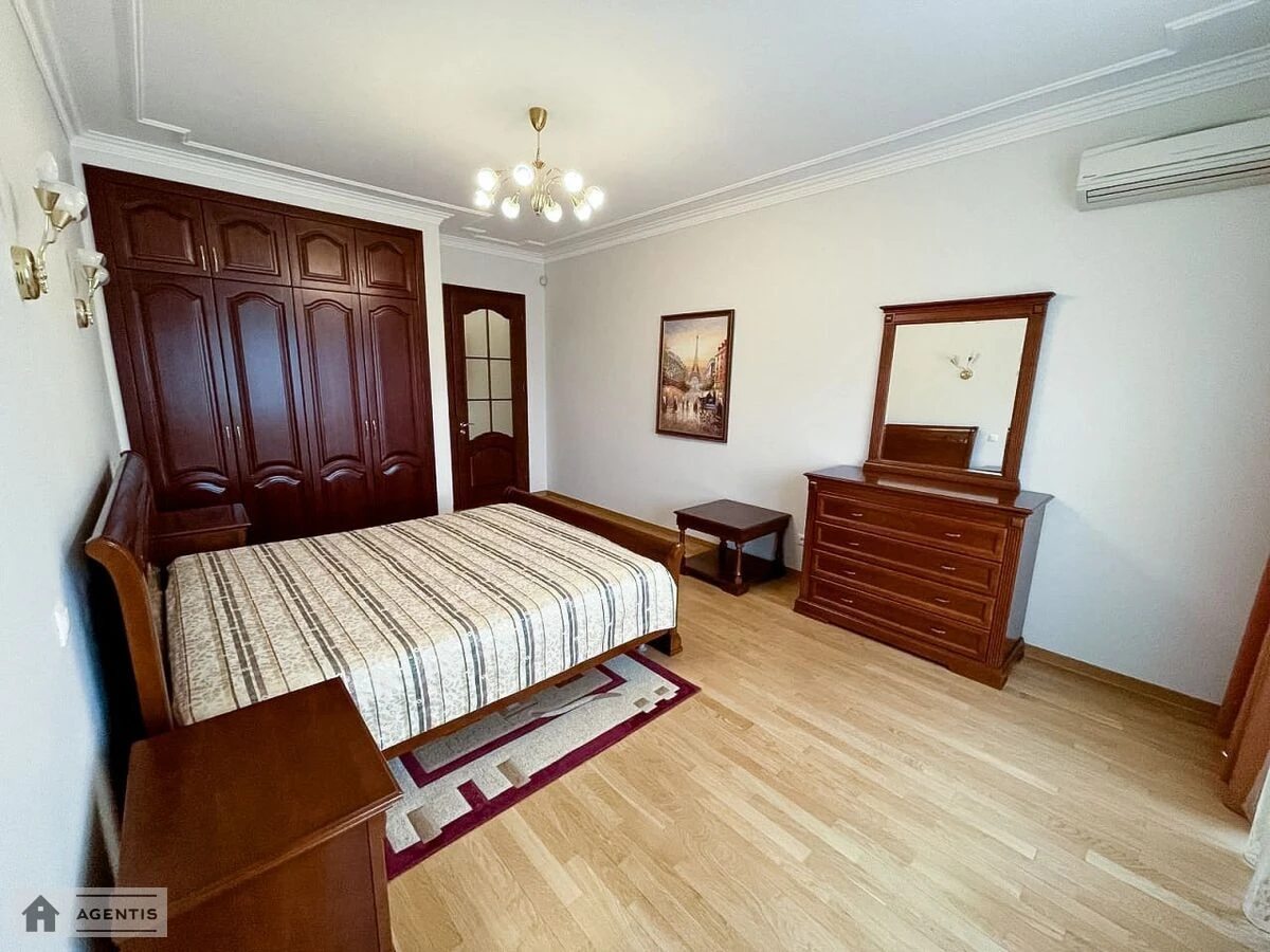 Apartment for rent. 4 rooms, 160 m², 10th floor/23 floors. 5, Klovskiy 5, Kyiv. 