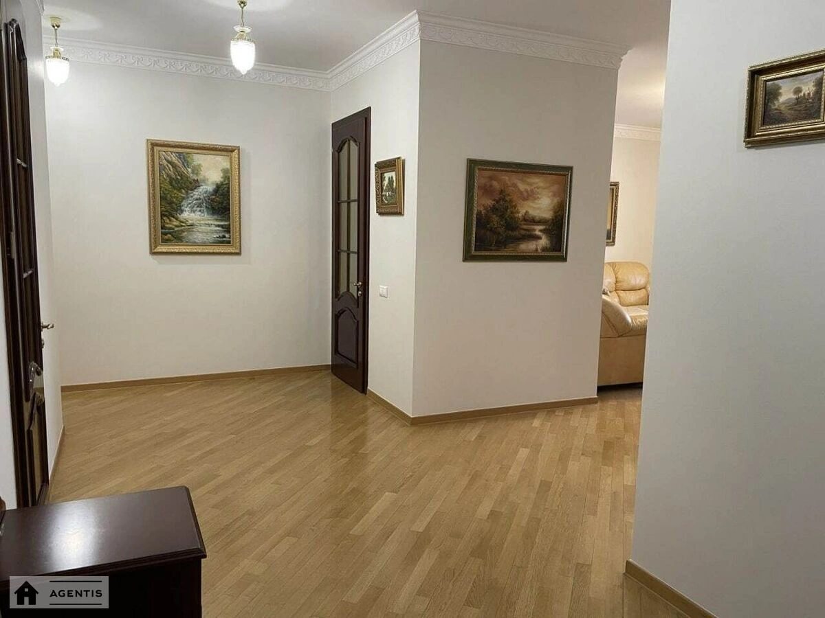 Сдам квартиру. 4 rooms, 160 m², 10th floor/23 floors. 5, Кловский 5, Киев. 