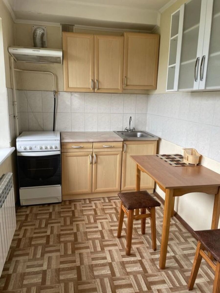 Apartment for rent. 2 rooms, 47 m², 5th floor/5 floors. 16, Budivelnykiv 16, Kyiv. 