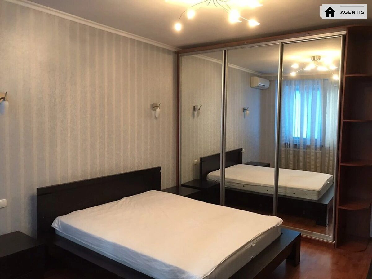 Apartment for rent. 2 rooms, 74 m², 11 floor/23 floors. 12, Mykoly Bazhana prosp., Kyiv. 