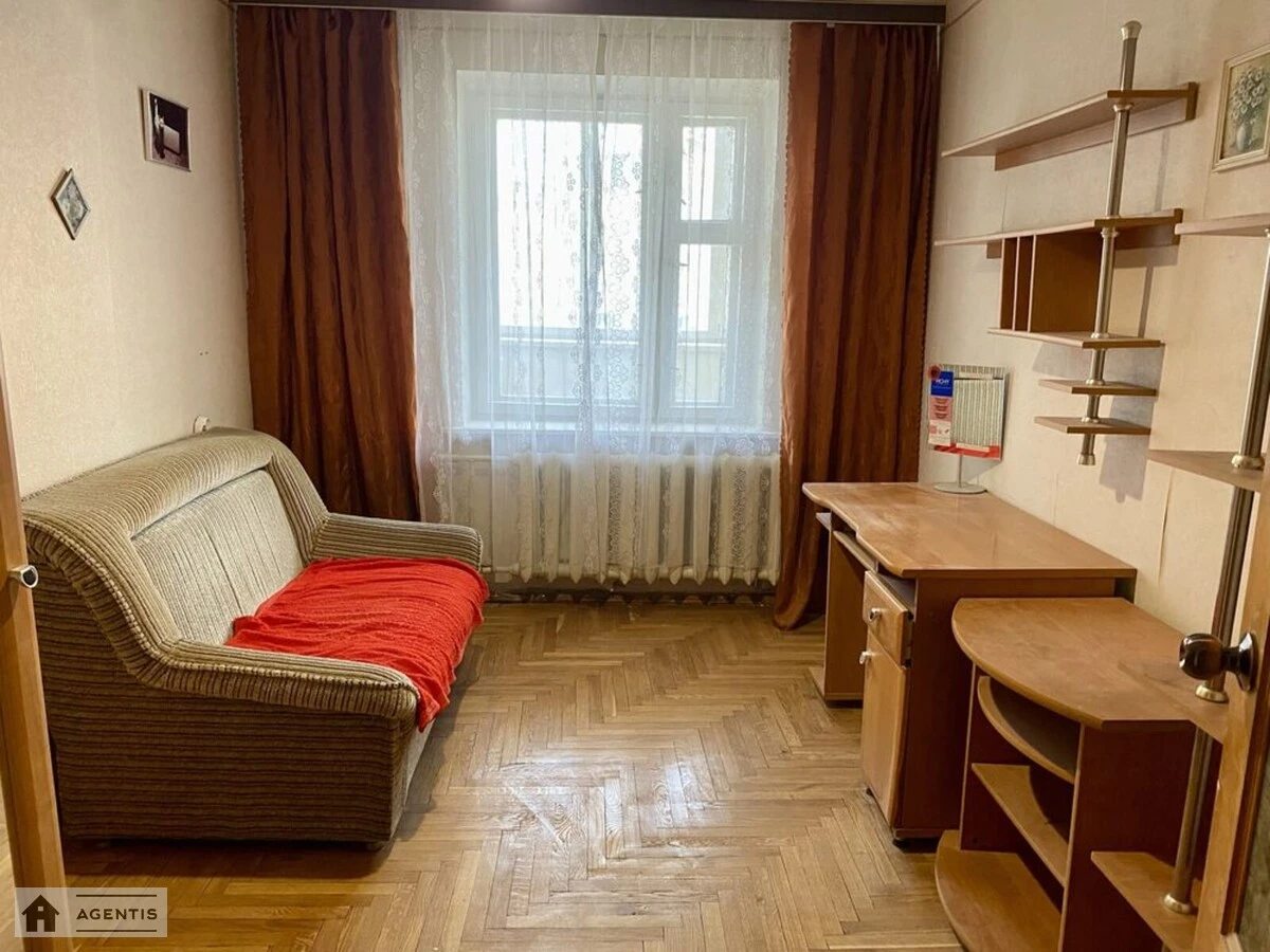 Сдам квартиру. 4 rooms, 95 m², 7th floor/16 floors. 27, Симиренко 27, Киев. 