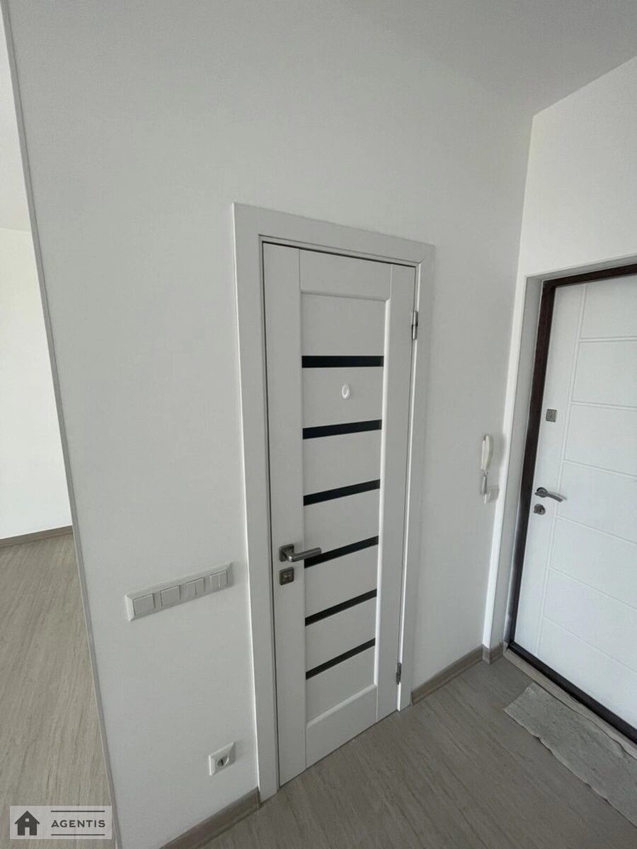 Apartment for rent. 1 room, 30 m², 8th floor/10 floors. 17, Sobornosti prosp. prospekt Vozzyednannya, Kyiv. 