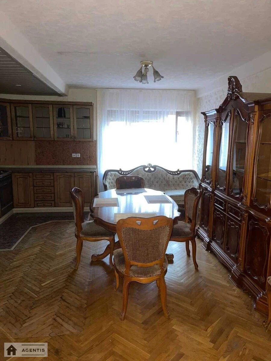 Apartment for rent. 4 rooms, 85 m², 9th floor/9 floors. 3, Prazka 3, Kyiv. 