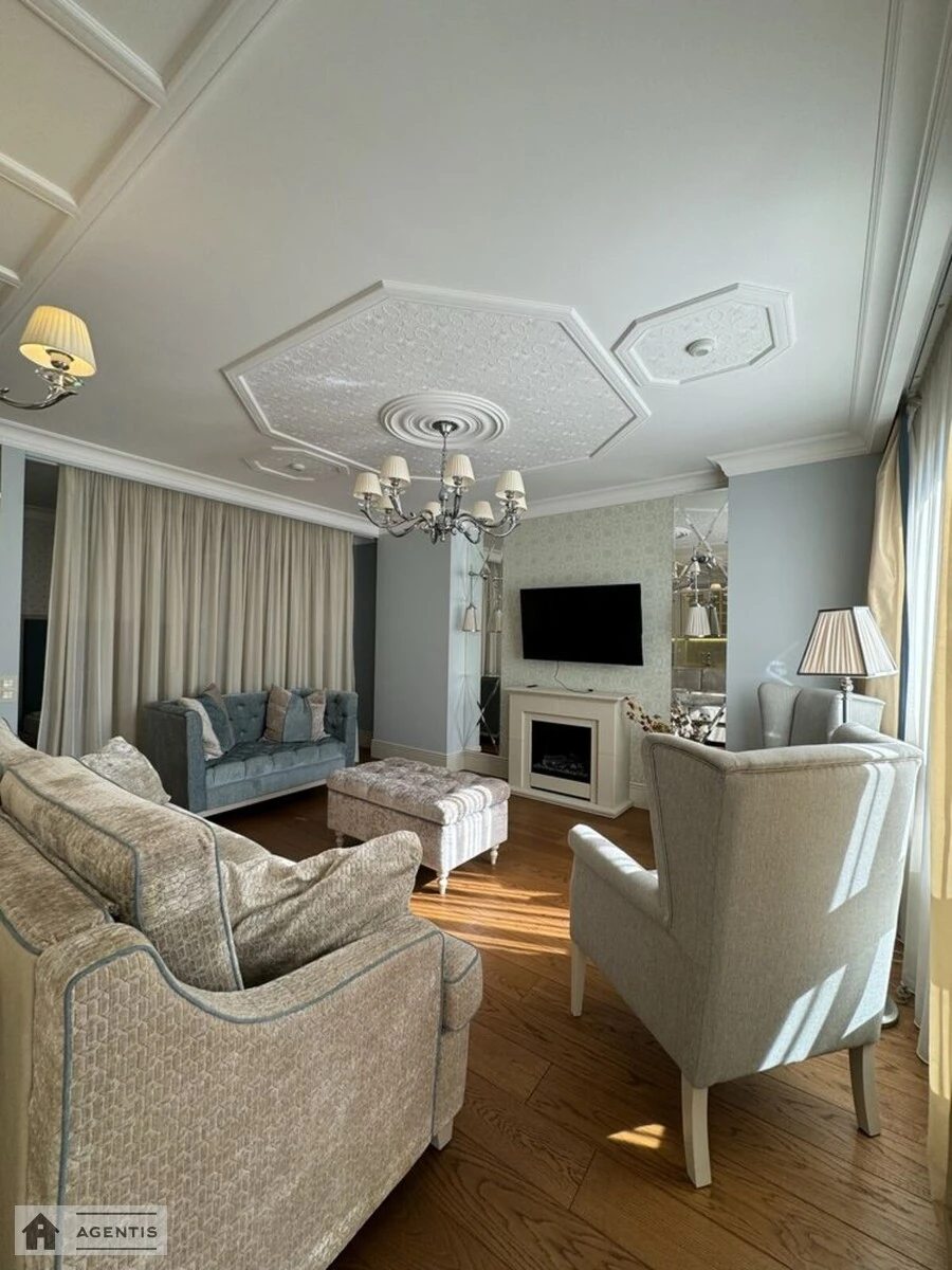 Apartment for rent. 1 room, 64 m², 3rd floor/23 floors. Zhylyanska, Kyiv. 