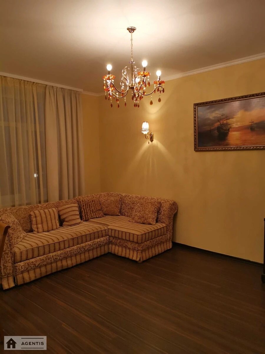 Apartment for rent. 1 room, 38 m², 2nd floor/3 floors. Holosiyivskyy rayon, Kyiv. 