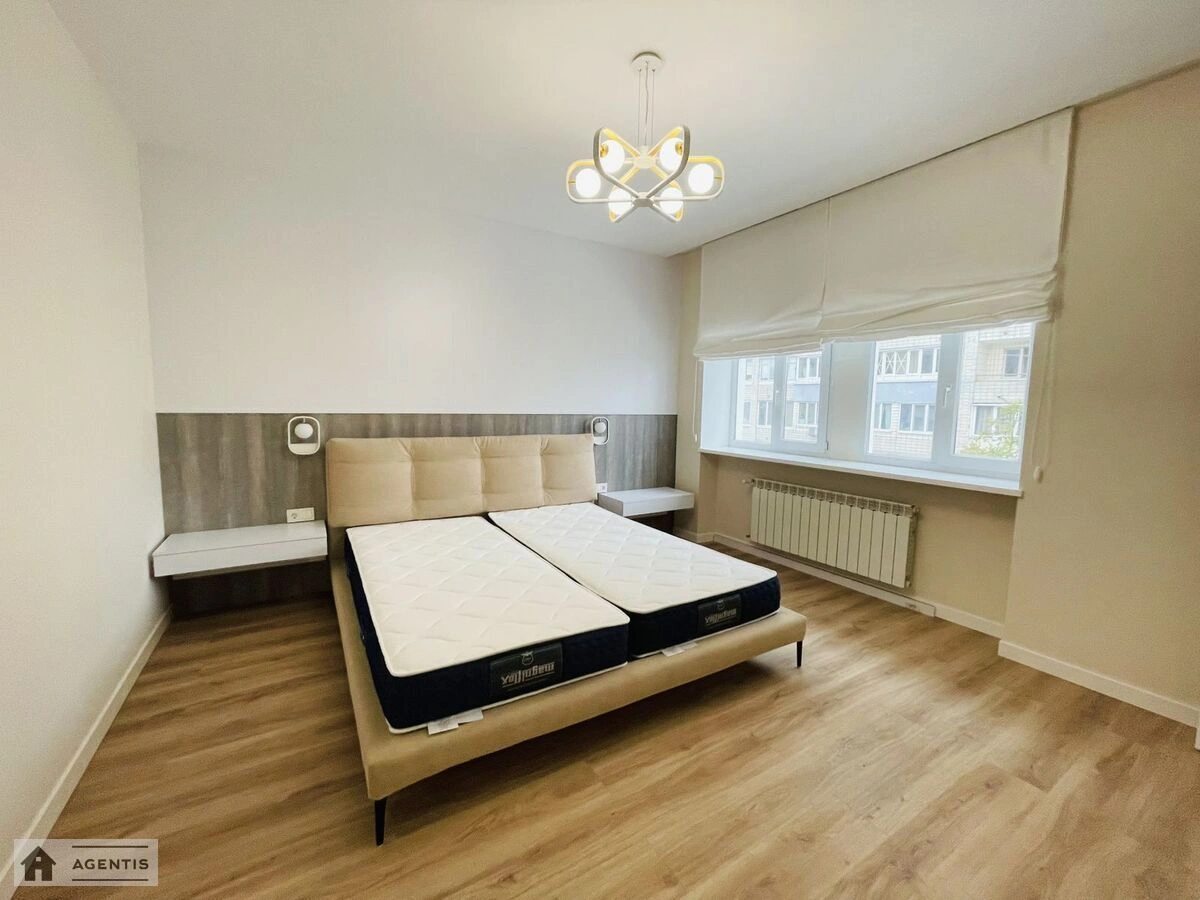 Apartment for rent. 4 rooms, 125 m², 5th floor/5 floors. 30, Gogolivska 30, Kyiv. 