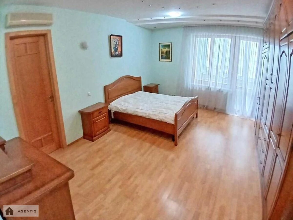Apartment for rent. 4 rooms, 170 m², 4th floor/18 floors. 4, Andriya Verkhohlyada vul. Mykhayla Drahomirova, Kyiv. 