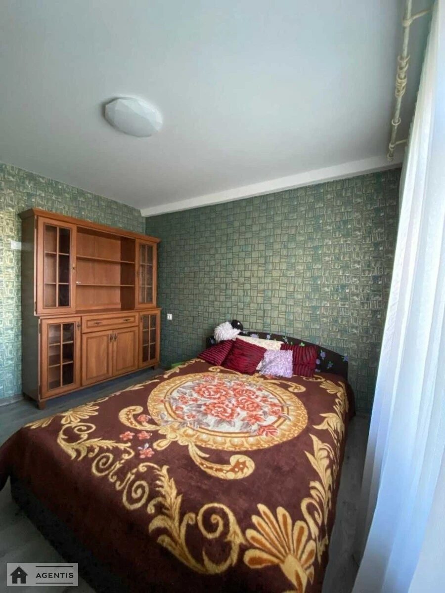 Apartment for rent. 2 rooms, 48 m², 3rd floor/9 floors. 9, Milutenka 9, Kyiv. 