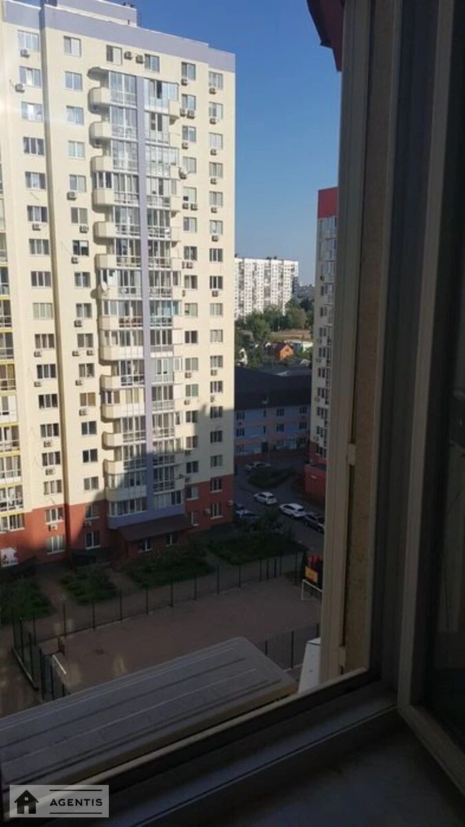 Сдам квартиру. 1 room, 44 m², 11 floor/16 floors. 25, Комбинатная 25, Киев. 