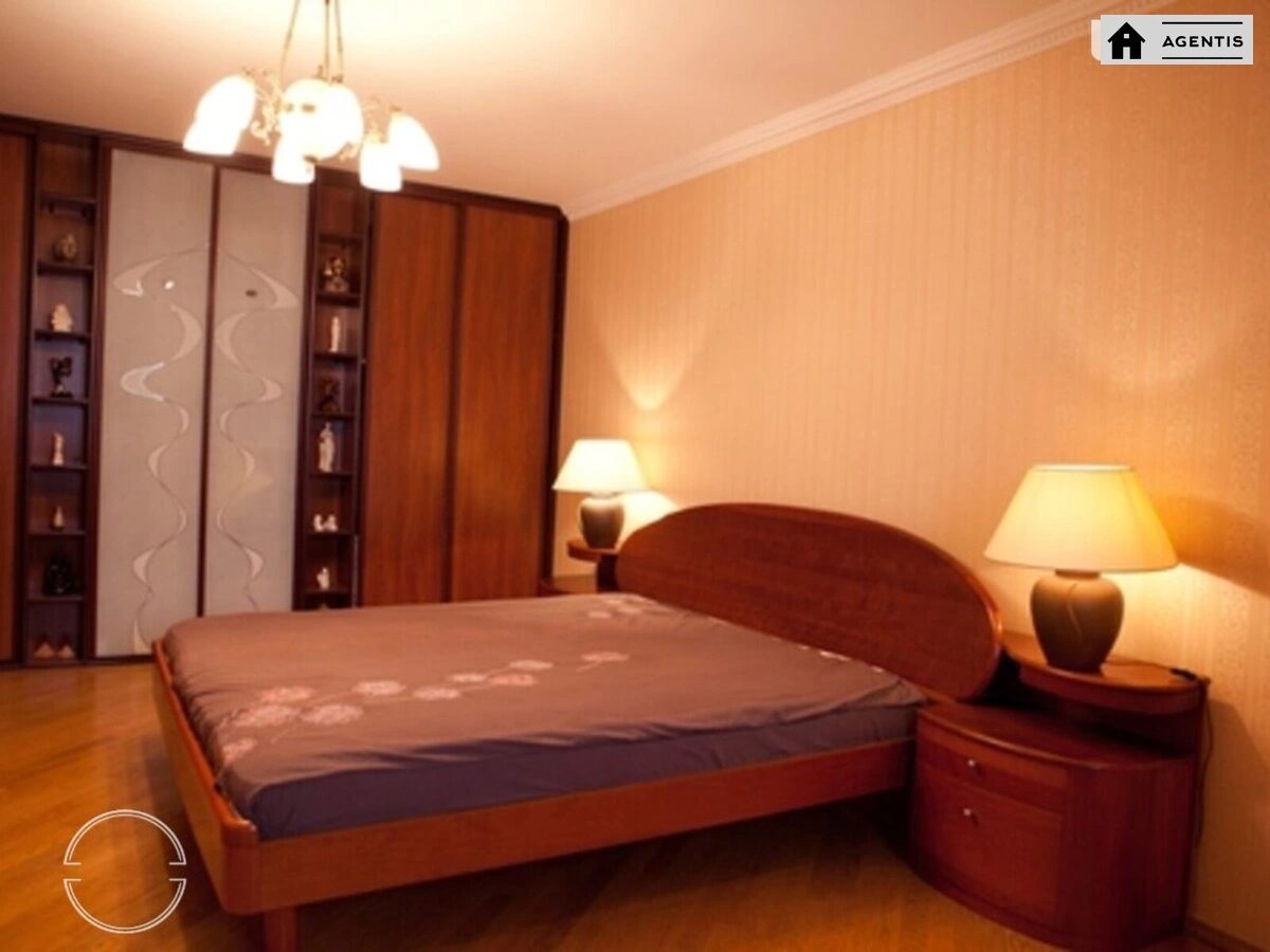 Apartment for rent. 4 rooms, 200 m², 10th floor/16 floors. 36, Mykoly Bazhana prosp., Kyiv. 