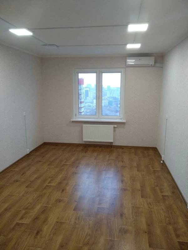Сдам офис. 4 rooms, 77 m², 25 floor/25 floors. 11, Ясиневатский 11, Киев. 