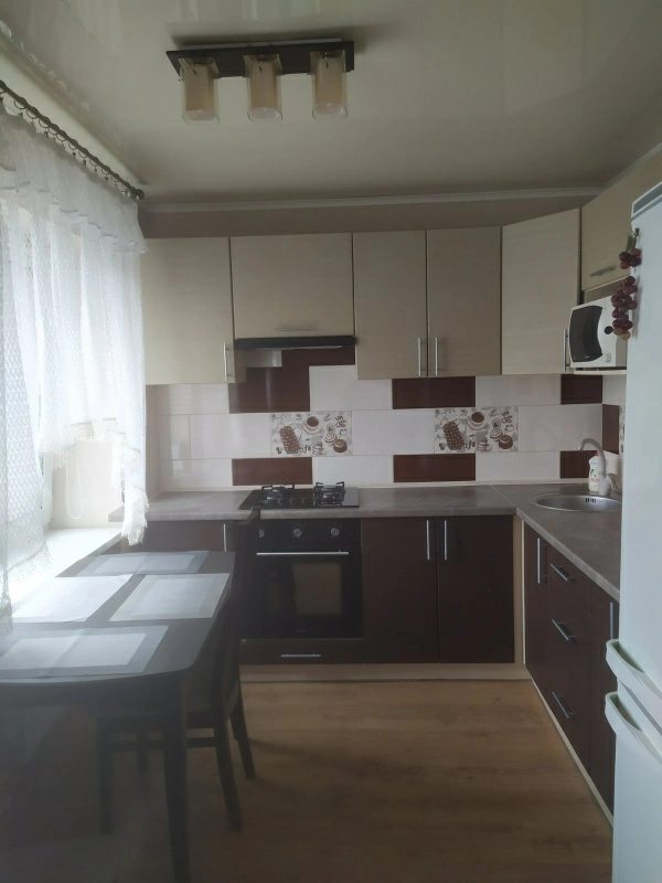 Apartment for rent. 2 rooms, 44 m², 9th floor/10 floors. 186, Klochkovskaya, Kharkiv. 