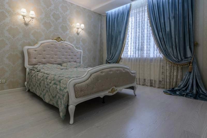 Apartments for sale. 4 rooms, 200 m², 1st floor/1 floor. 45, Prospekt Nauky, Kharkiv. 