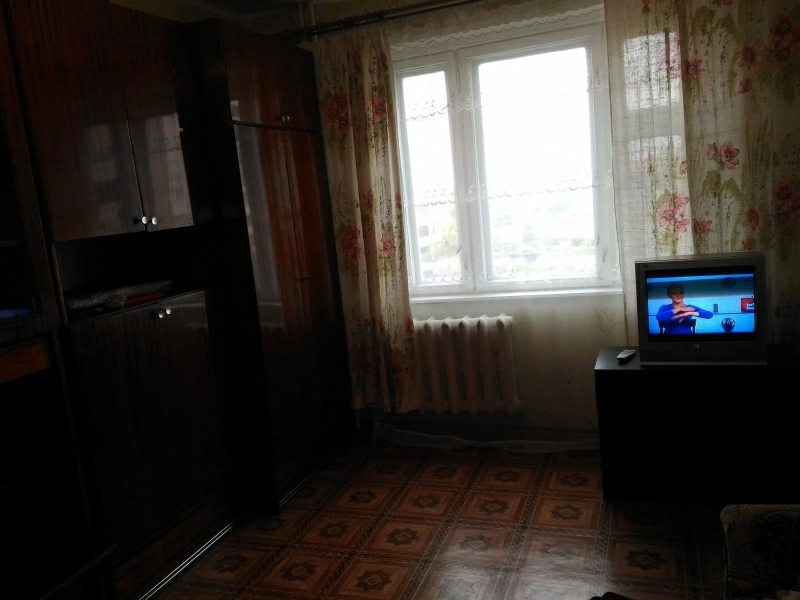 Apartment for rent. 1 room, 62 m², 3rd floor/16 floors. 5, Vyshnyakivska 5, Kyiv. 