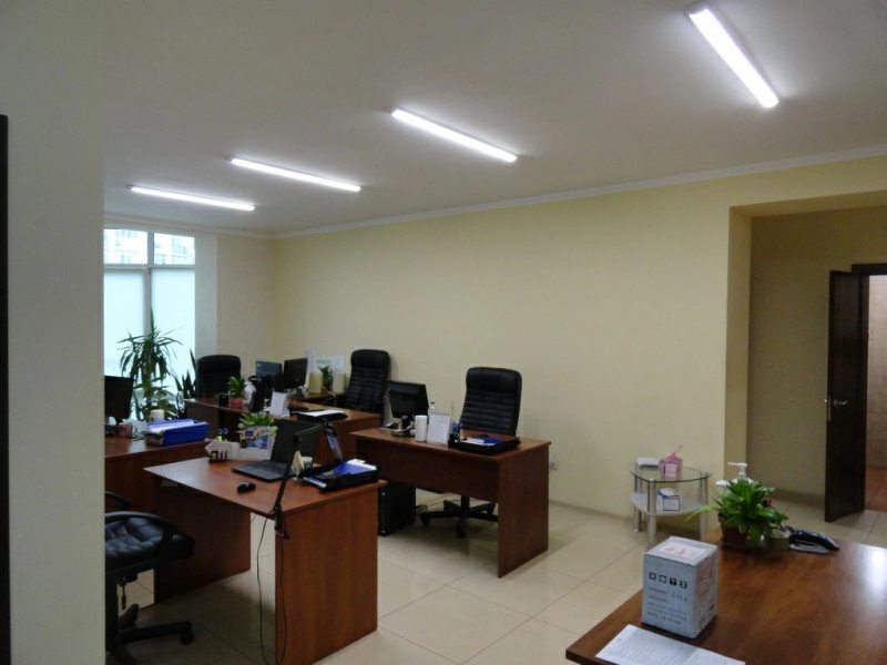 Продажа офиса. 4 rooms, 103 m², 2nd floor/15 floors. 54, Ломоносова 54, Киев. 