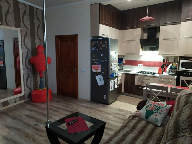 Продам багаторівневу квартиру. 3 кімнати, 82 m², 1 поверх/2 поверхи. Пер. Чеботарский, Харків. 