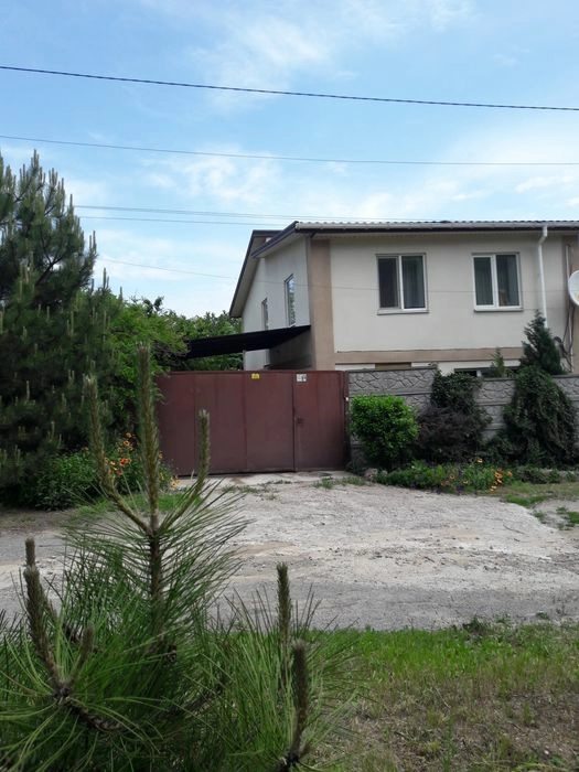 House for sale. 5 rooms, 140 m², 2 floors. Lesozavodskaya, Zaporizhzhya. 