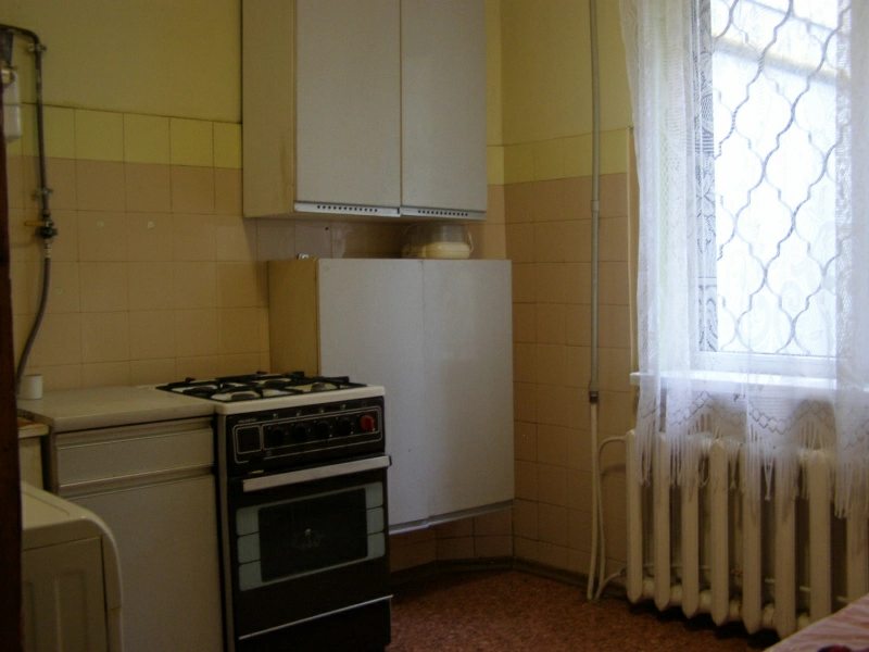 Apartment for rent. 2 rooms, 54 m², 1st floor/9 floors. 29, Kulyka, Kherson. 