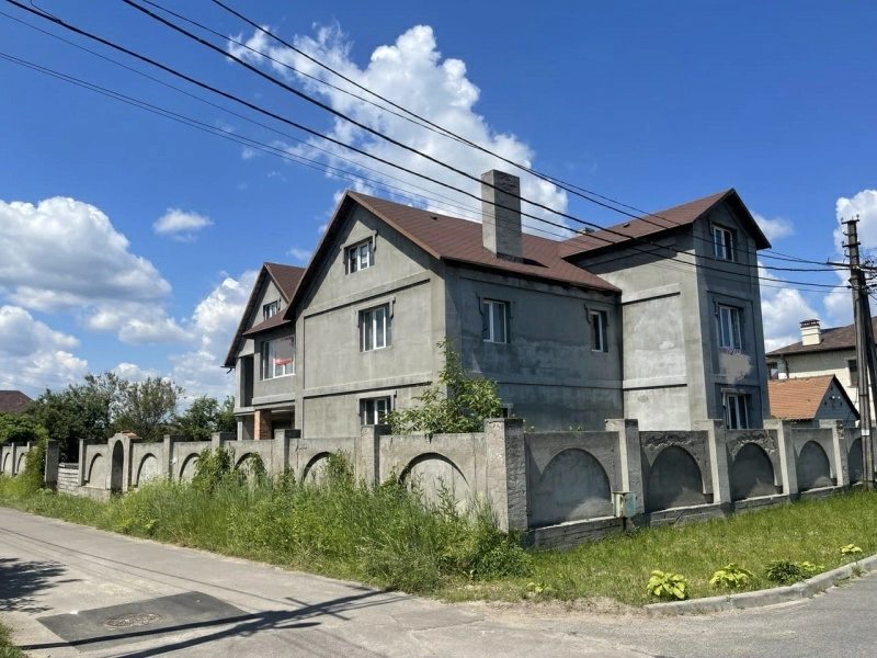 Продажа дома. 8 rooms, 400 m², 2 floors. Мира, Вышгород. 