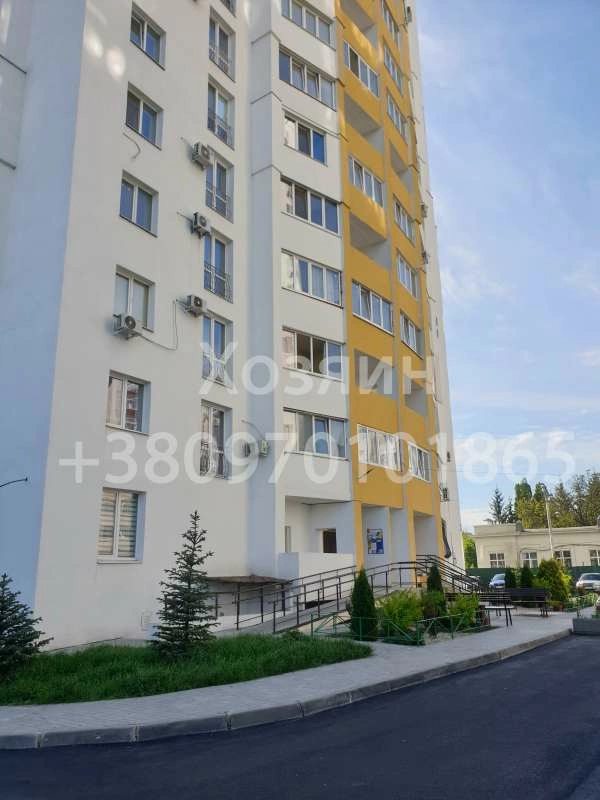 Apartments for sale. 3 rooms, 94 m², 5th floor/12 floors. 19, Yskrynskyy pereulok, Kharkiv. 