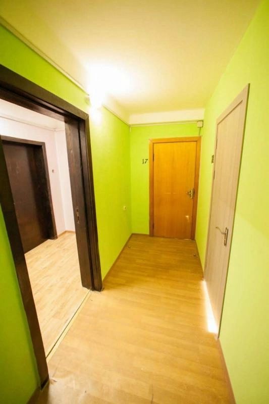Apartment for rent. 10 rooms, 200 m², 1st floor/2 floors. 19, Novopecherskiy 19, Kyiv. 