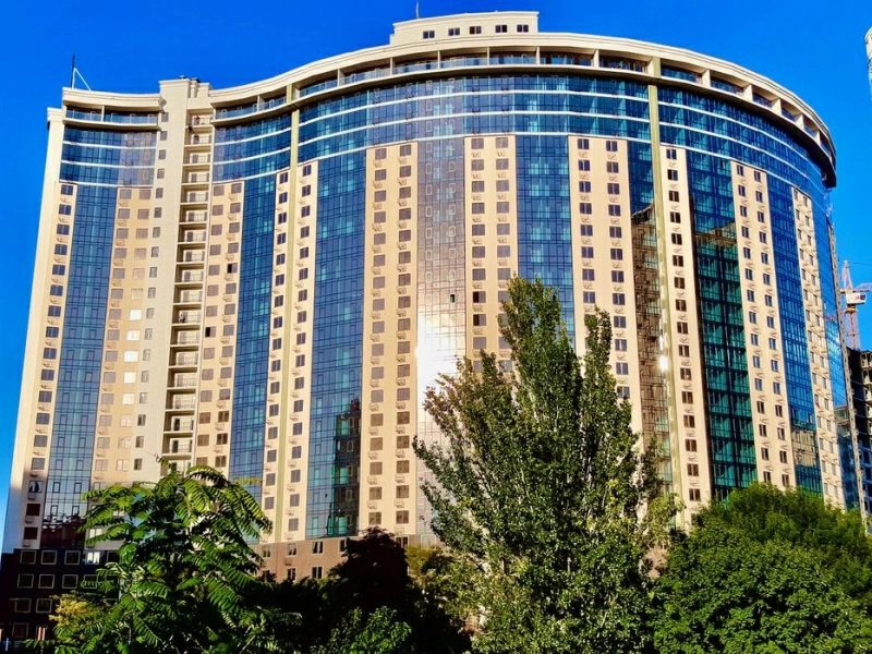 Продаж квартири. 3 rooms, 107 m², 11 floor/24 floors. Продам 3к квартиру ЖК 26 Жемчужина, Одеса. 