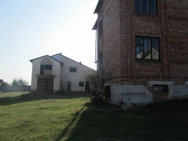 House for sale. 8 rooms, 200 m², 2 floors. Yaroslava Mudroho, Zhvyrka. 