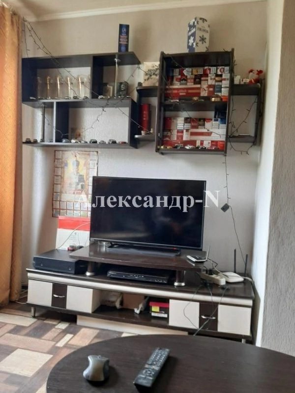 Apartments for sale. 1 room, 24 m², 8th floor/9 floors. Krymskaya, Odesa. 