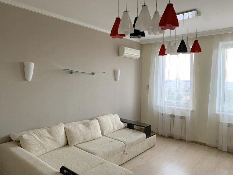 Здам квартиру. 3 кімнати, 87 m², 15 поверх/17 поверхів. 5, Базарная, Одеса. 