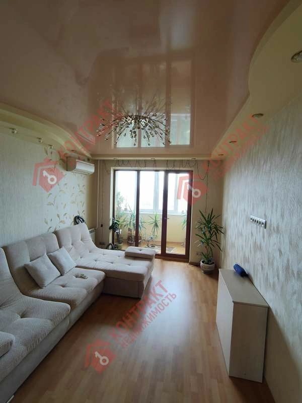 Продаж квартири. 3 кімнати, 89 m², 15 поверх/16 поверхів. 6, Полевая, Харків. 