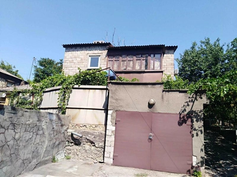 House for sale. 4 rooms, 135 m², 2 floors. Ytalyanskaya, Mariupol. 