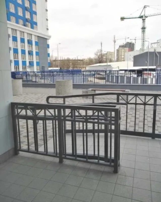 Продам офіс 101 m², 1 пов./25 поверхів. 135, Толбухина ул., Одеса. 