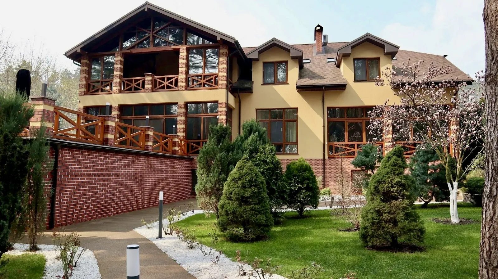 House for sale. 845 m², 3 floors. Osennyaya ul., Stoyanka. 