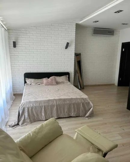 House for sale. 130 m², 2 floors. Novoberehovaya ul., Odesa. 
