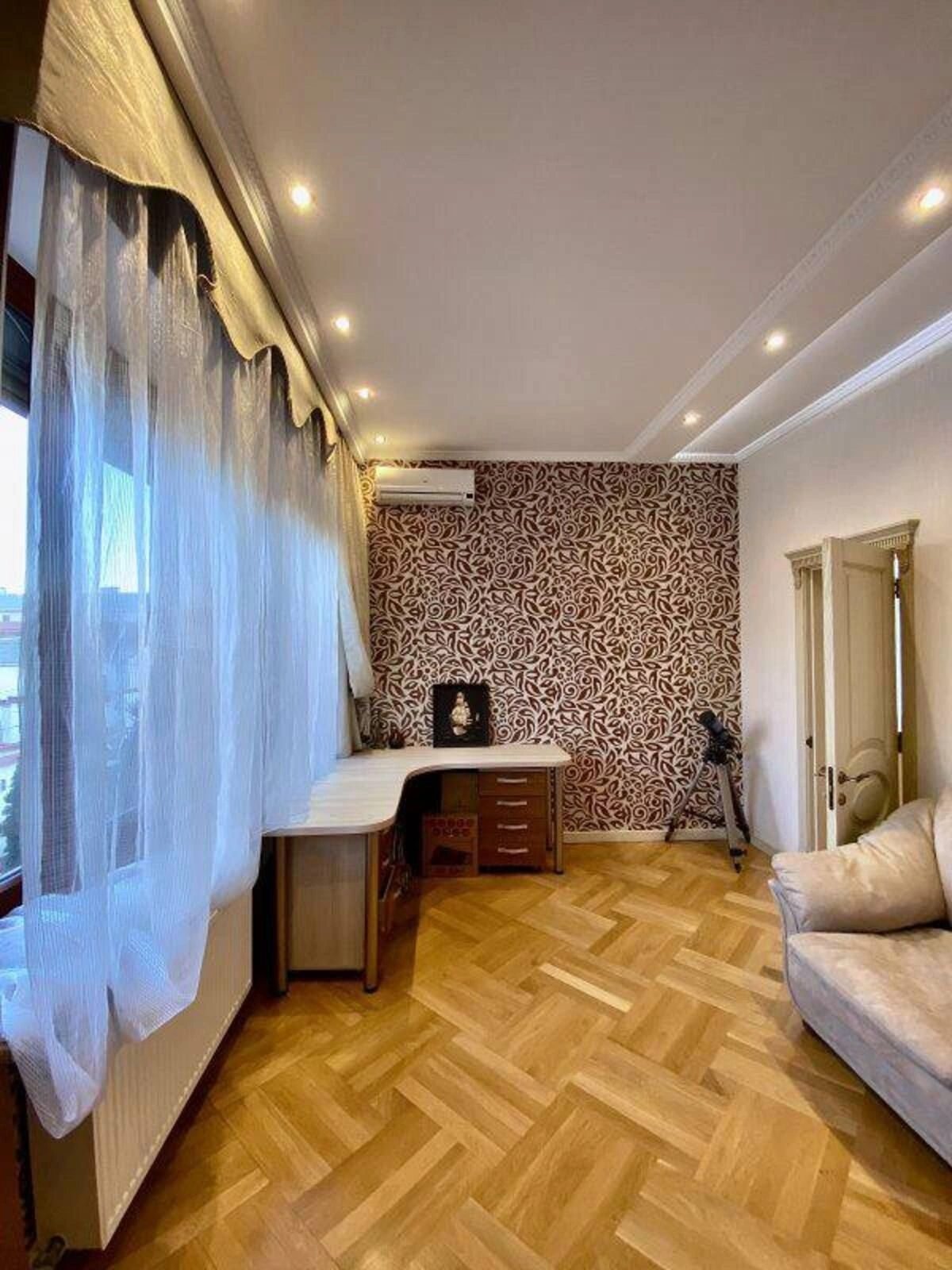 House for sale 389 m², 2 floors. Polunychnyy prov., Odesa. 