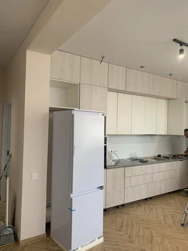 Продаж будинку 211 m², 3 поверхи. Полуничний пров., Одеса. 