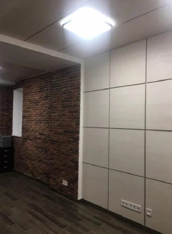 Продам нерухомість під комерцію 310 m², 1 пов./10 поверхів. Зоопарковая ул., Одеса. 