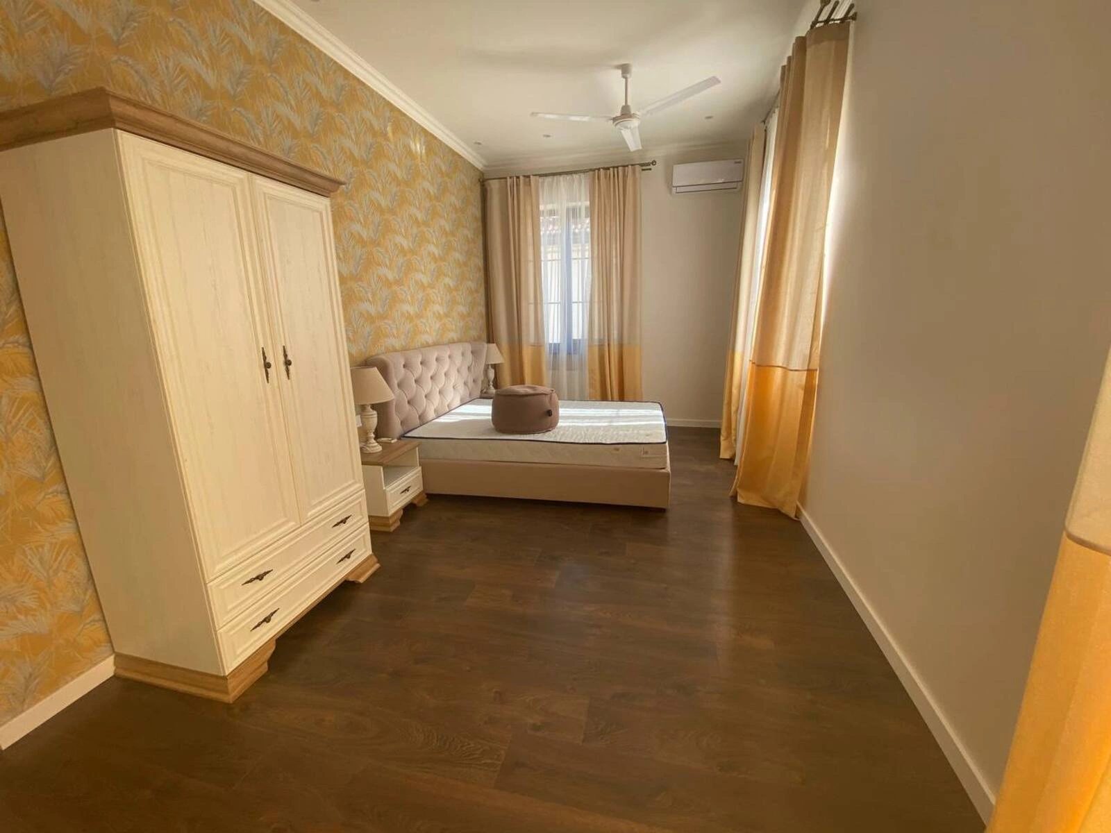 House for sale 200 m², 2 floors. Korallovaya ul., Odesa. 