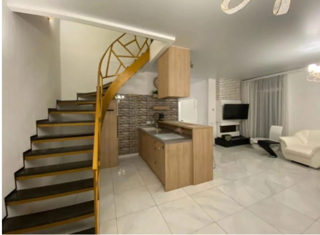 House for sale. 132 m², 2 floors. 2, Babushkyna ul., Odesa. 