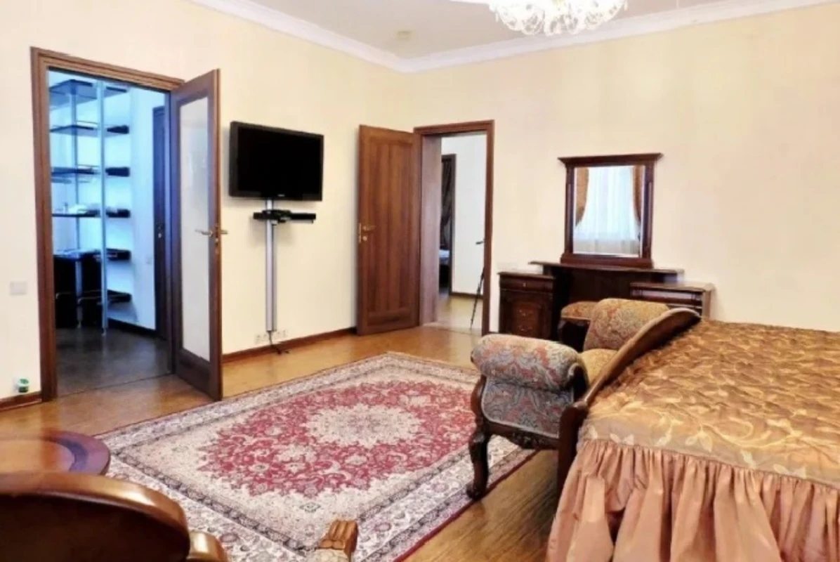 Продаж будинку. 380 m², 3 floors. 12, Малая Садовая ул., Одеса. 