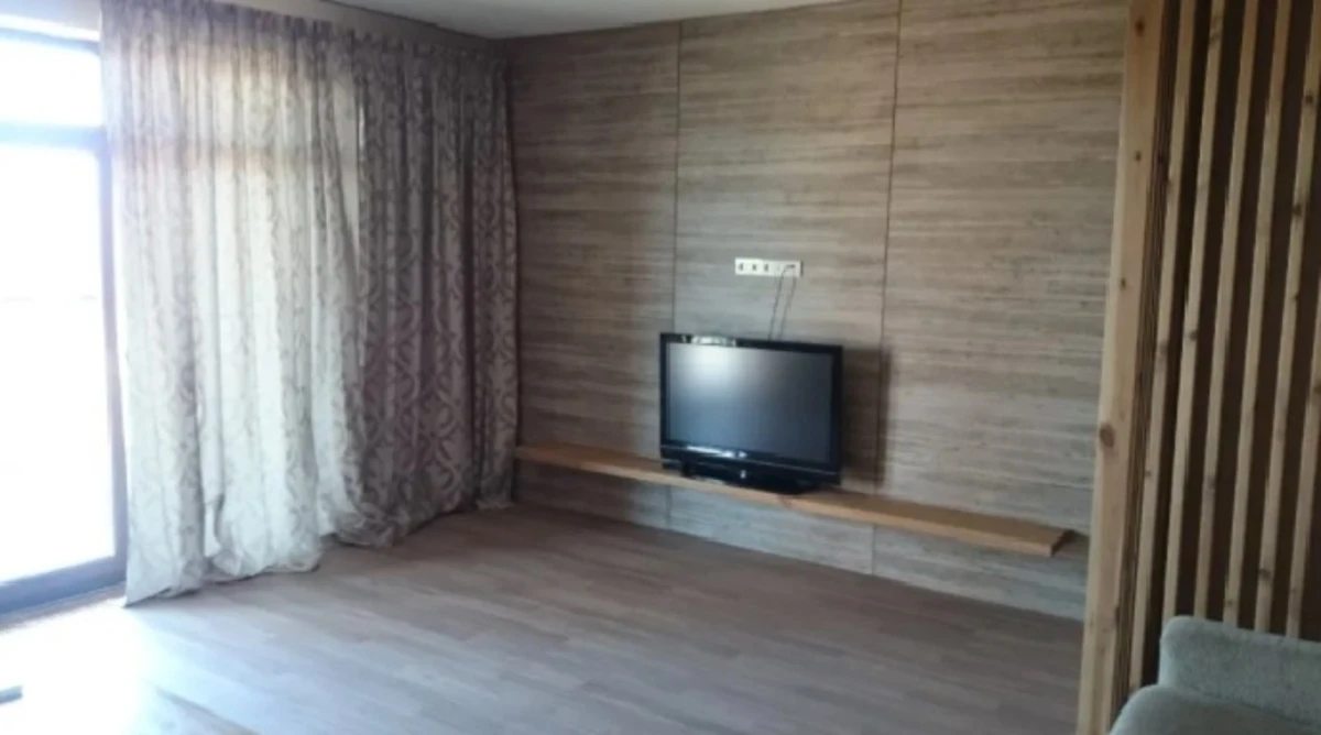 House for sale. 145 m², 3 floors. Sadova vul., Odesa. 