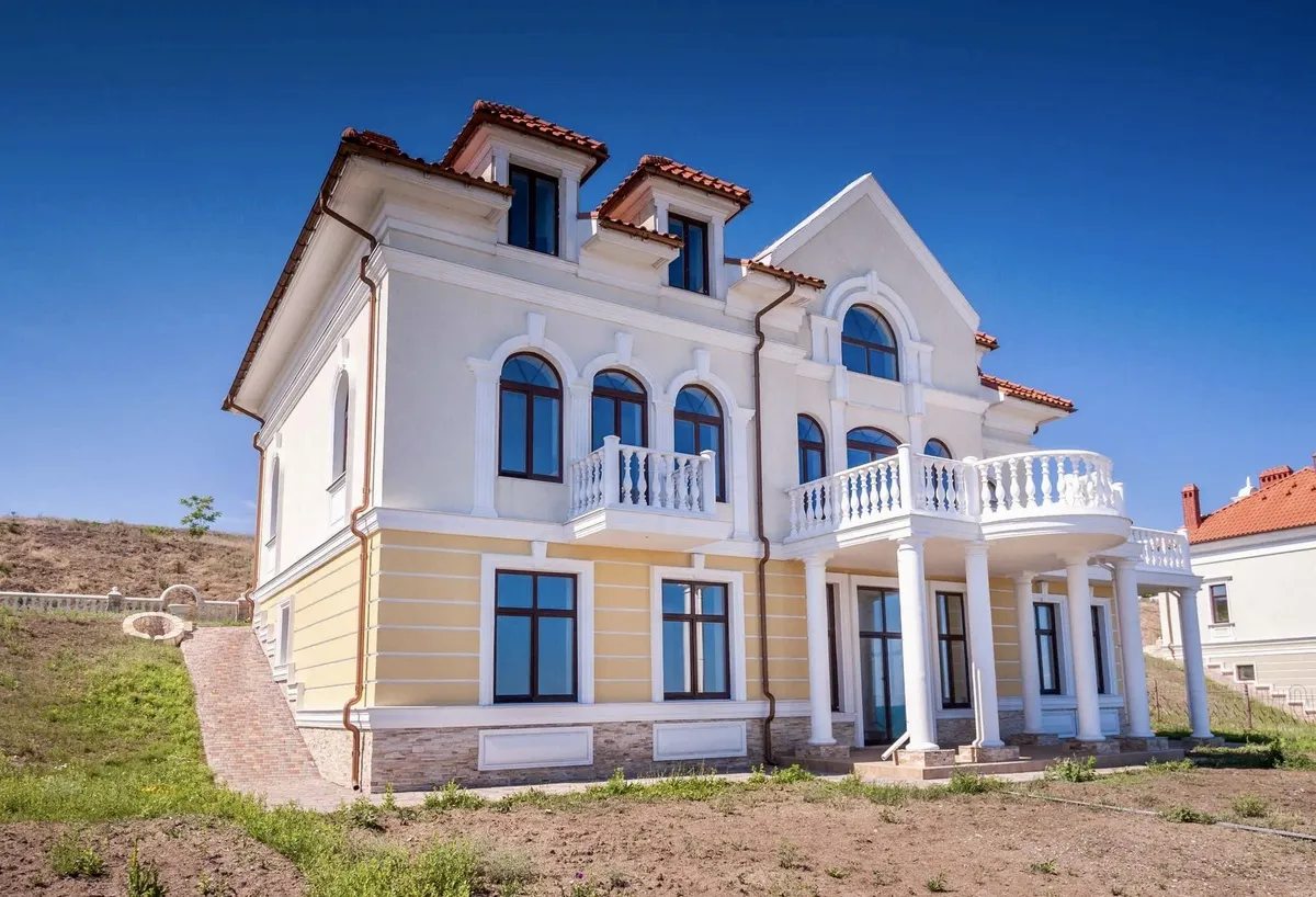 House for sale. 470 m², 2 floors. Lazurna vul., Odesa. 