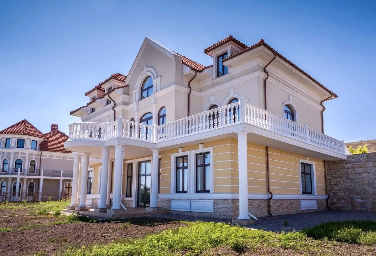 House for sale. 470 m², 2 floors. Lazurna vul., Odesa. 