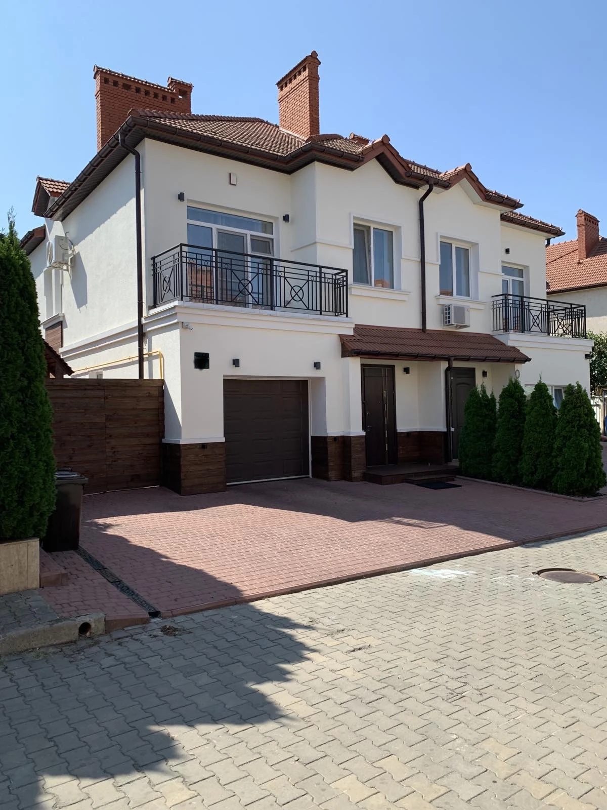 House for sale 260 m², 2 floors. Vladymyrska vul., Odesa. 