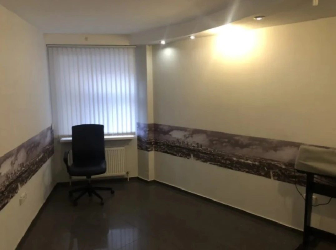 Продам офіс. 90 m², 1st floor/8 floors. 15, Новосельского ул., Одеса. 