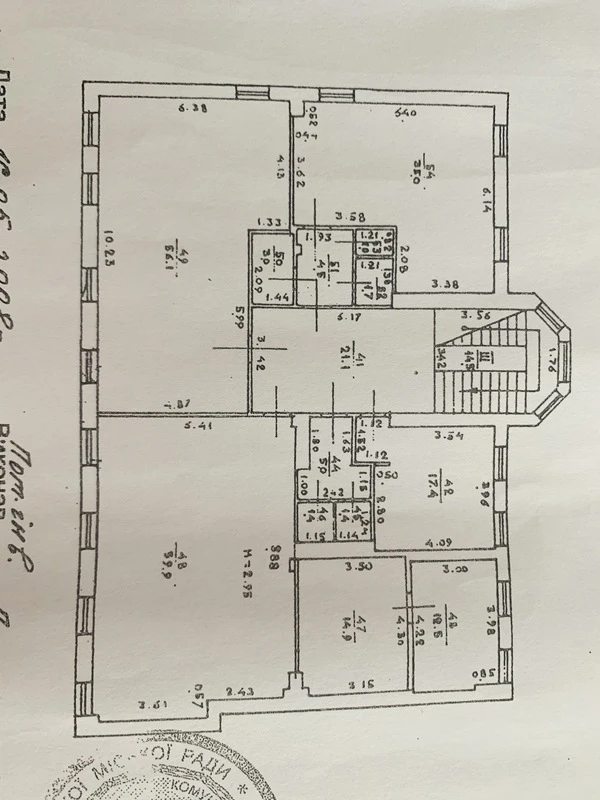 Продам офіс 1000 m², 1 пов./4 поверхи. Базарная ул., Одеса. 