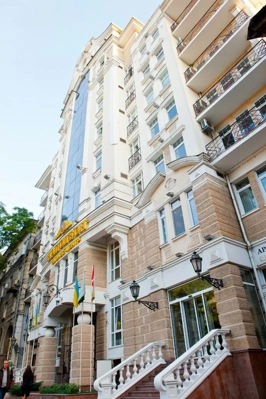 Продам офіс. 104 m², 6th floor/10 floors. Успенская ул., Одеса. 