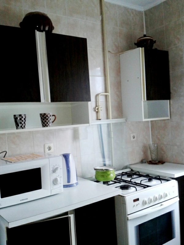 Entire place for rent. 1 room, 30 m², 5th floor/9 floors. 14, Lvivska 14, Kyiv. 