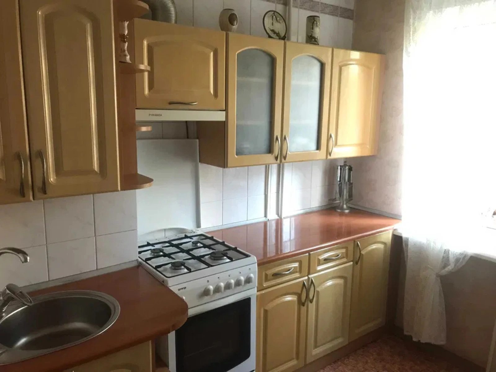 Продаж квартири 2 кімнати, 49 m², 6 пов./9 поверхів. 64, Королева Академика , Одеса. 